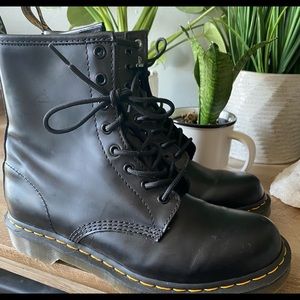 Dr. Martens 1460 Smooth Boot